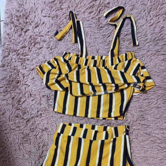 2 piece set - Picture 2 of 12